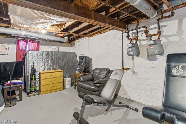 3333 Desota Avenue, Cleveland Heights, OH 44118