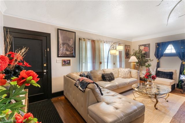 3333 Desota Avenue, Cleveland Heights, OH 44118