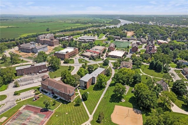 1708 Brookdale Drive, Atchison, KS 66002