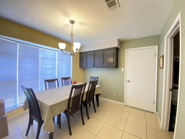 1414 Howell Avenue, La Marque, TX 77568