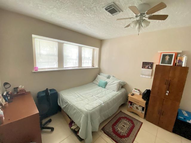 1414 Howell Avenue, La Marque, TX 77568