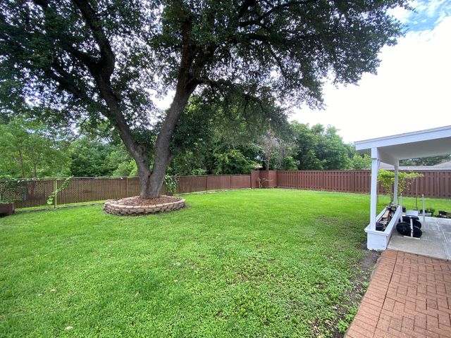 1414 Howell Avenue, La Marque, TX 77568