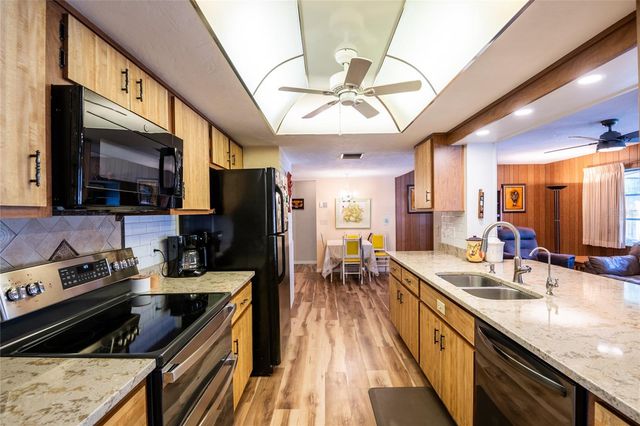 1830 OAK FOREST DRIVE S, Clearwater, FL 33759