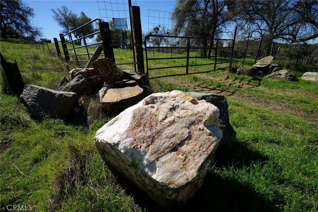Image 5 of property listing at 8211 Maranatha Lane, Mokelumne Hill, CA 95245