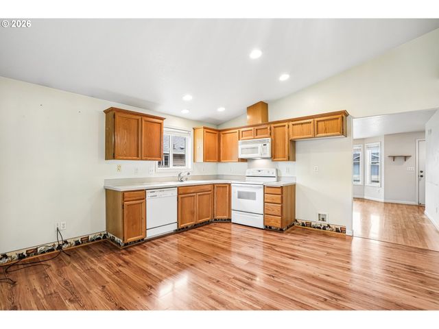 308 Se 9TH St, Battle Ground, WA 98604