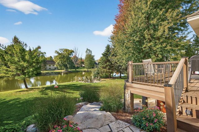 2231 Stone Creek Drive, Chanhassen, MN 55317