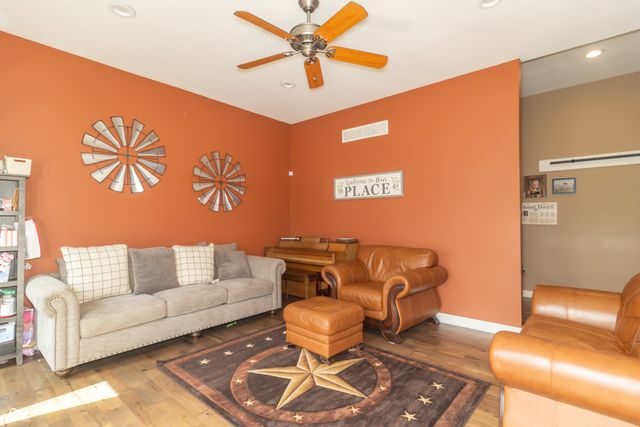 1715 E Twin Oak Boulevard, Greenfield, IN 46140