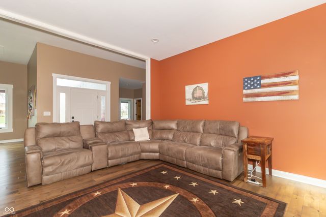 1715 E Twin Oak Boulevard, Greenfield, IN 46140