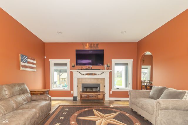 1715 E Twin Oak Boulevard, Greenfield, IN 46140