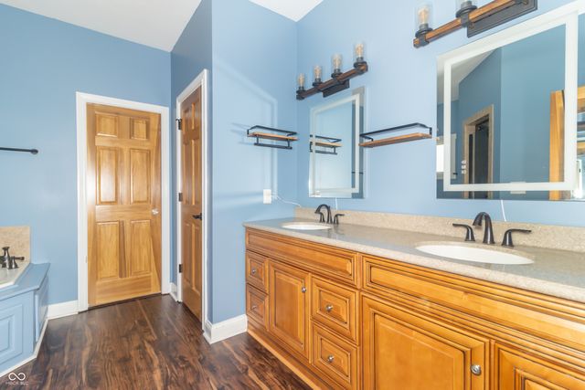 1715 E Twin Oak Boulevard, Greenfield, IN 46140