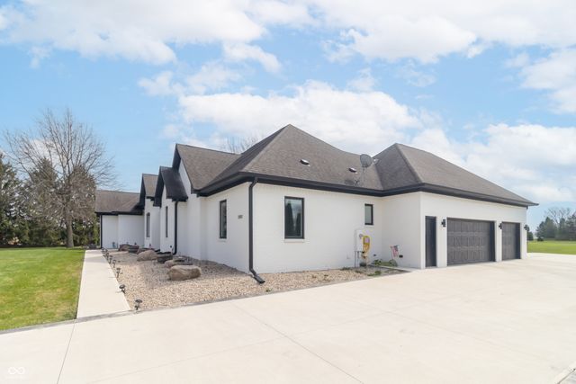 1715 E Twin Oak Boulevard, Greenfield, IN 46140