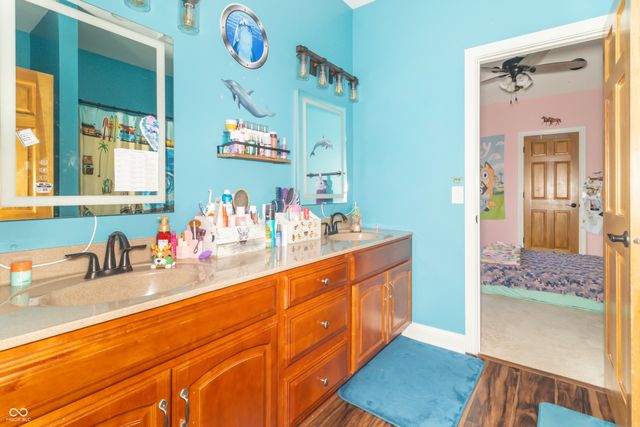 1715 E Twin Oak Boulevard, Greenfield, IN 46140