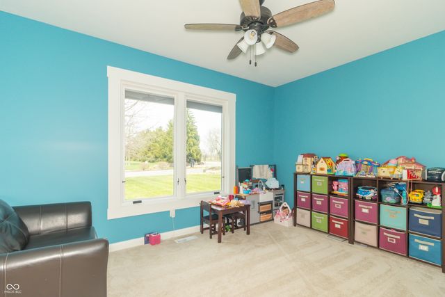 1715 E Twin Oak Boulevard, Greenfield, IN 46140