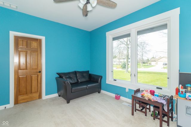 1715 E Twin Oak Boulevard, Greenfield, IN 46140