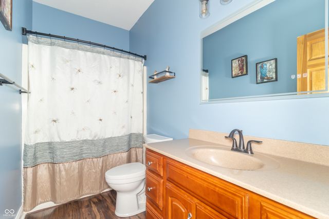 1715 E Twin Oak Boulevard, Greenfield, IN 46140