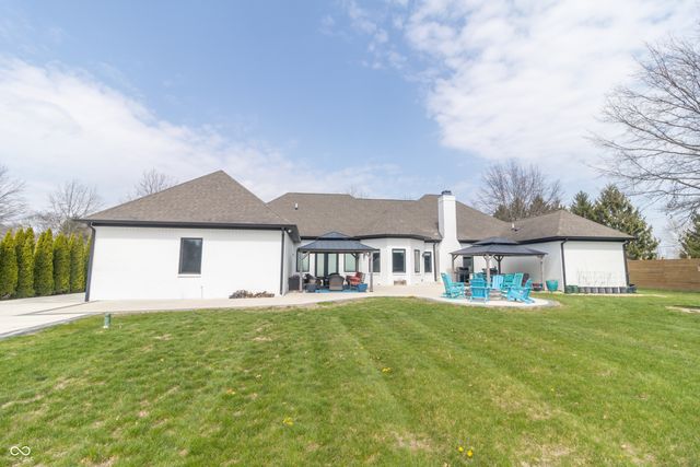 1715 E Twin Oak Boulevard, Greenfield, IN 46140
