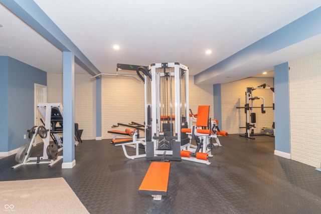 1715 E Twin Oak Boulevard, Greenfield, IN 46140