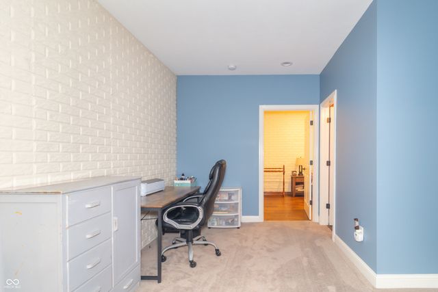 1715 E Twin Oak Boulevard, Greenfield, IN 46140