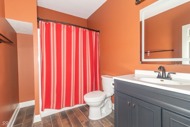 1715 E Twin Oak Boulevard, Greenfield, IN 46140