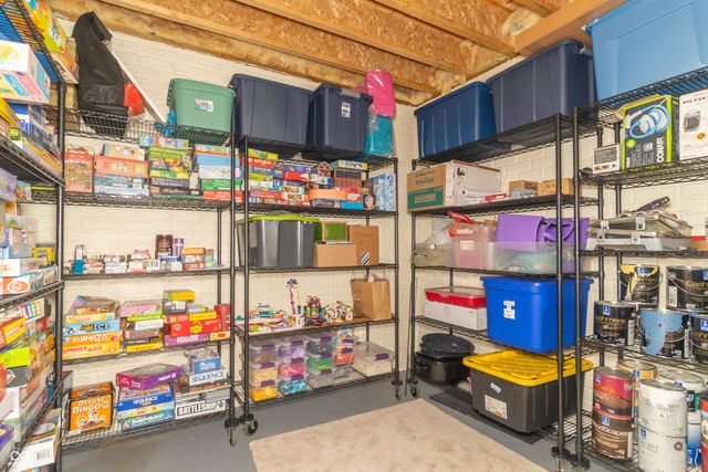 1715 E Twin Oak Boulevard, Greenfield, IN 46140