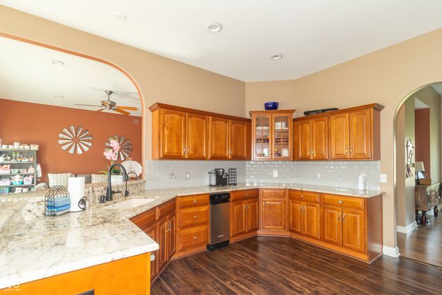 1715 E Twin Oak Boulevard, Greenfield, IN 46140