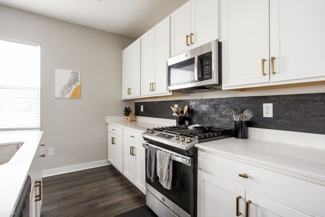 6962 Gem Creek Lane, Whitestown, IN 46075