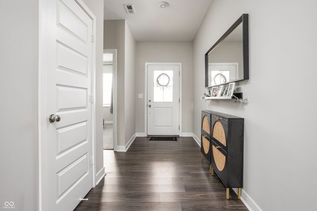 6962 Gem Creek Lane, Whitestown, IN 46075