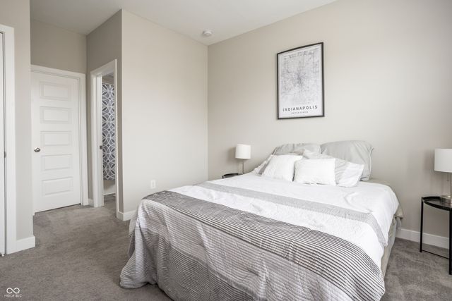 6962 Gem Creek Lane, Whitestown, IN 46075