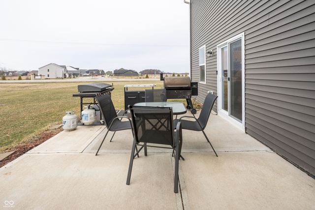 6962 Gem Creek Lane, Whitestown, IN 46075