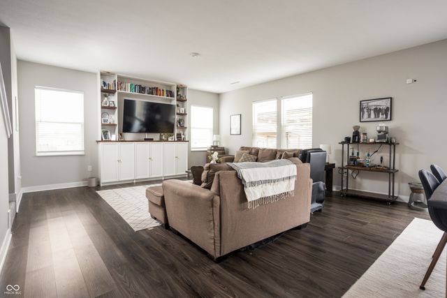 6962 Gem Creek Lane, Whitestown, IN 46075