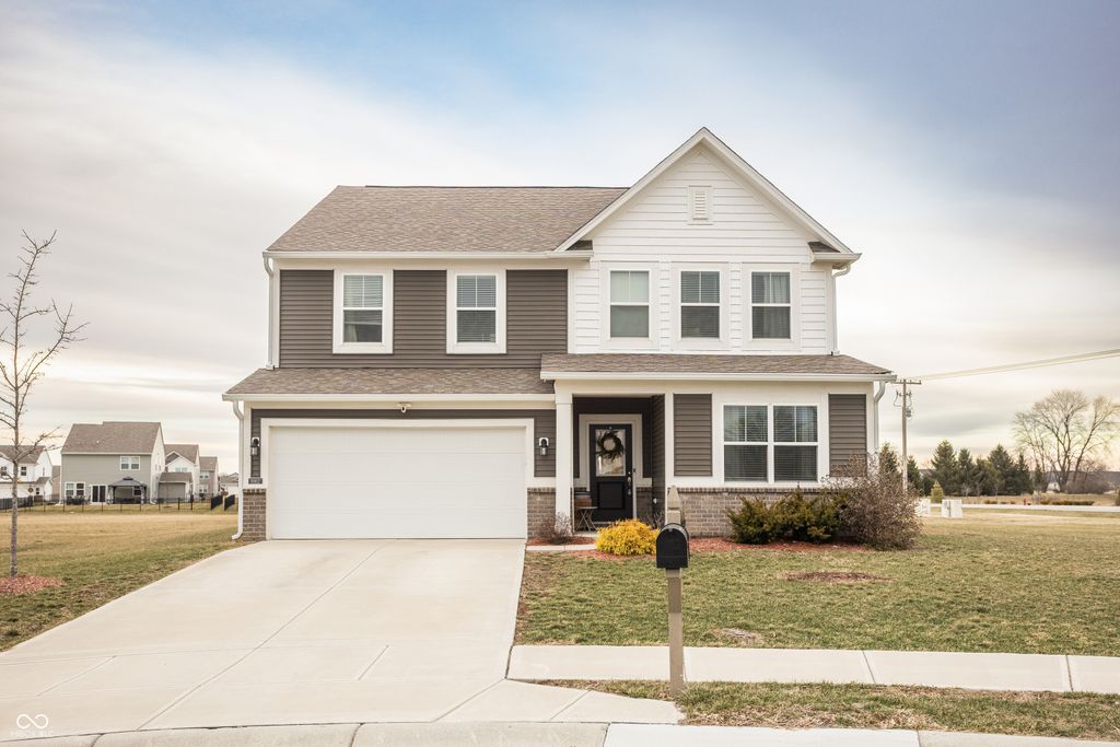 6962 Gem Creek Lane, Whitestown, IN 46075