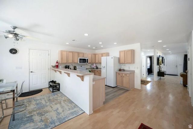 942 S COYOTE CV, Lehi, UT 84043