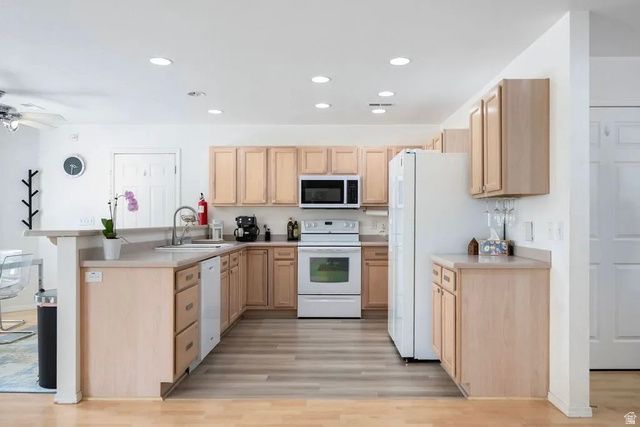 942 S COYOTE CV, Lehi, UT 84043