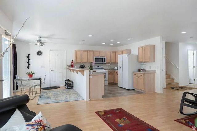 942 S COYOTE CV, Lehi, UT 84043