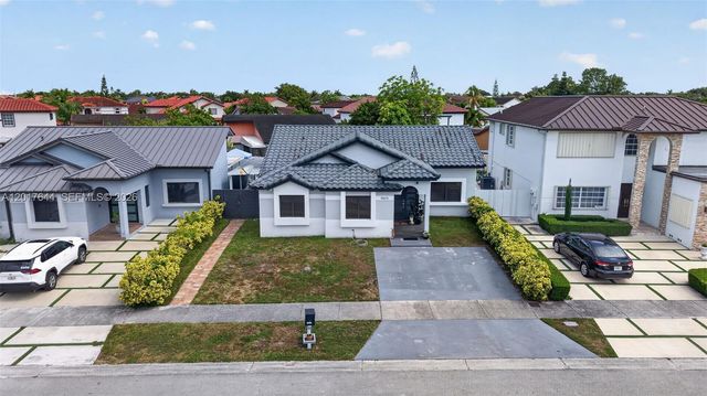 15613 SW 63rd Ter, Miami, FL 33193