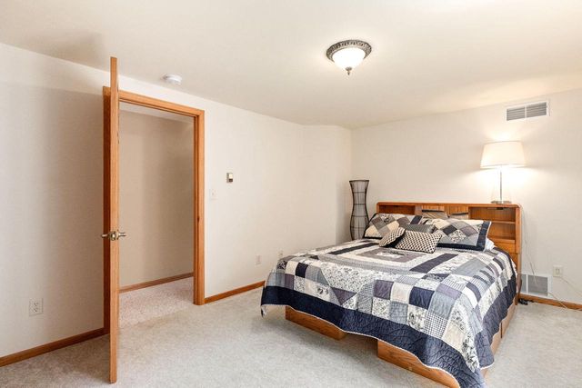 7078 Timblin DRIVE, West Bend, WI 53090