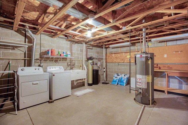 7078 Timblin DRIVE, West Bend, WI 53090