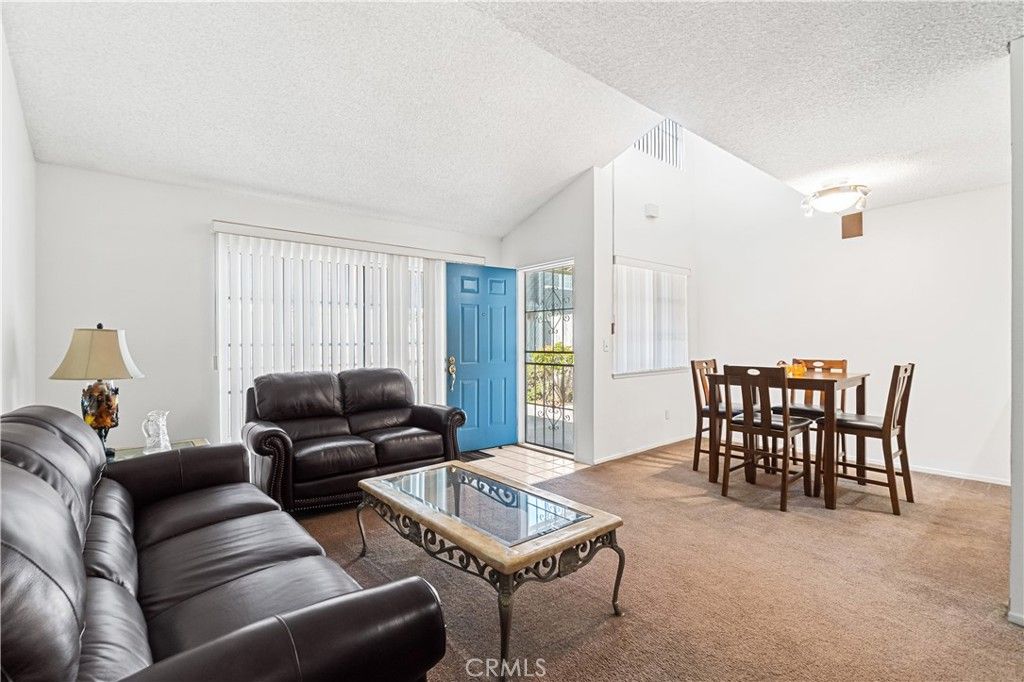 810 W Compton 29, Compton, CA 90220 — photo 3