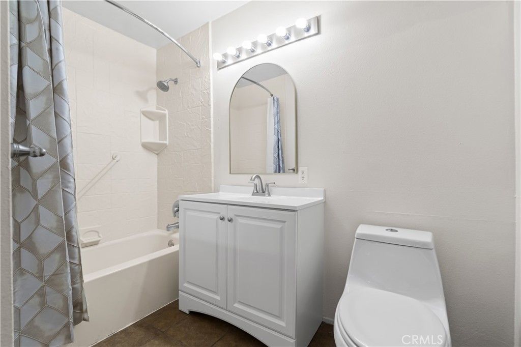 810 W Compton 29, Compton, CA 90220 — photo 4