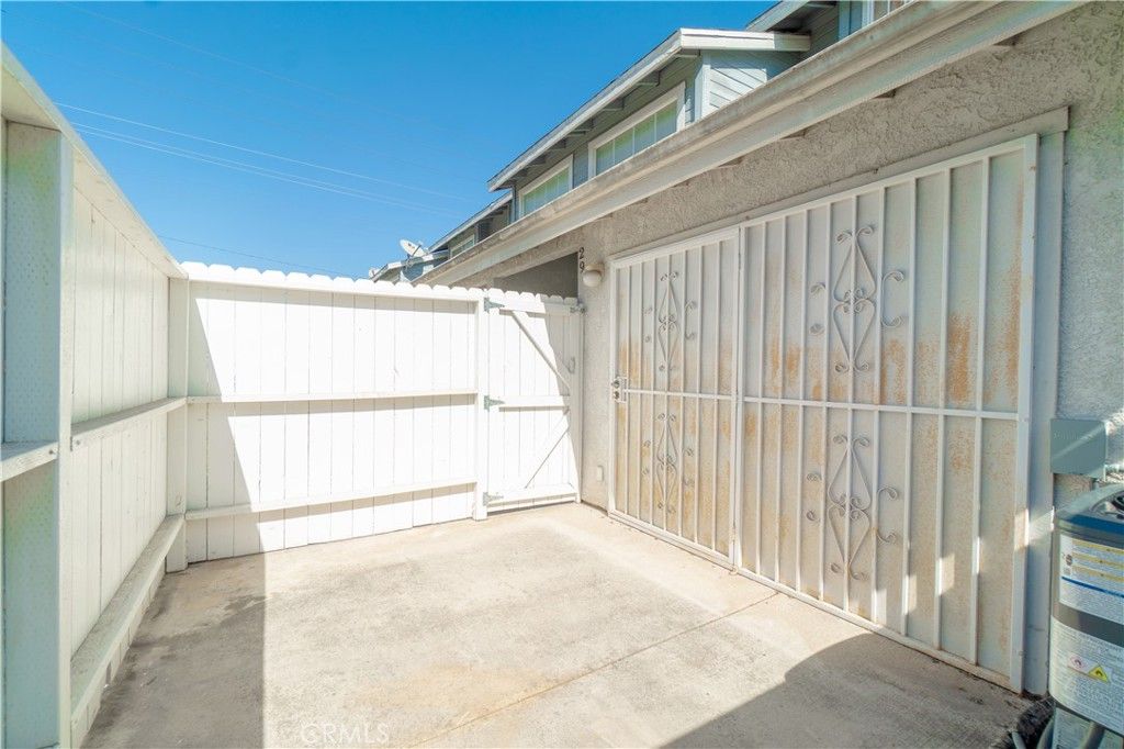 810 W Compton 29, Compton, CA 90220 — photo 5