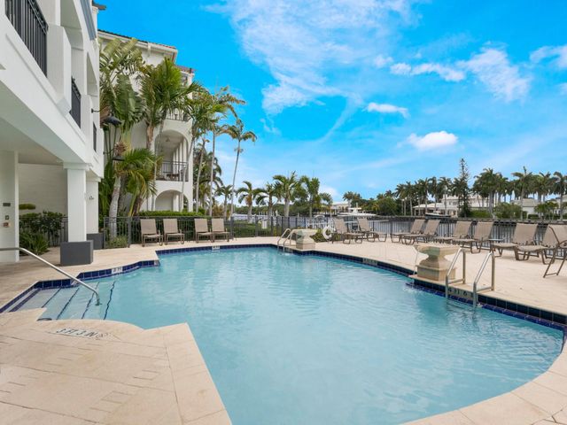3028 Waterside Circle, Boynton Beach, FL 33435
