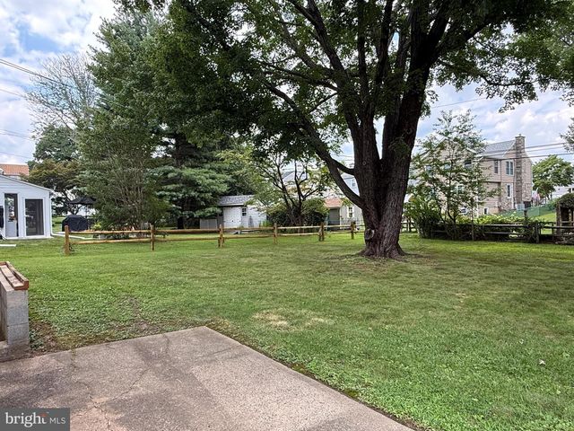 23 W WOODLAND AVE, Springfield, PA 19064