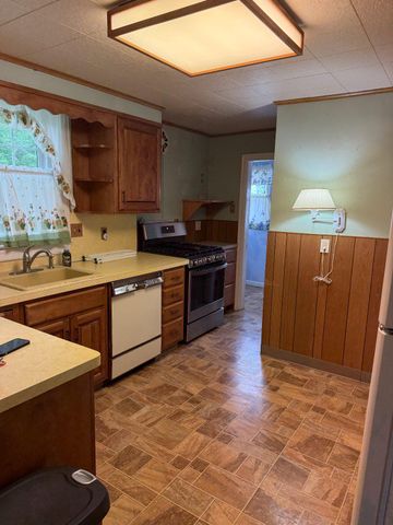 23 W WOODLAND AVE, Springfield, PA 19064