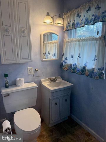 23 W WOODLAND AVE, Springfield, PA 19064