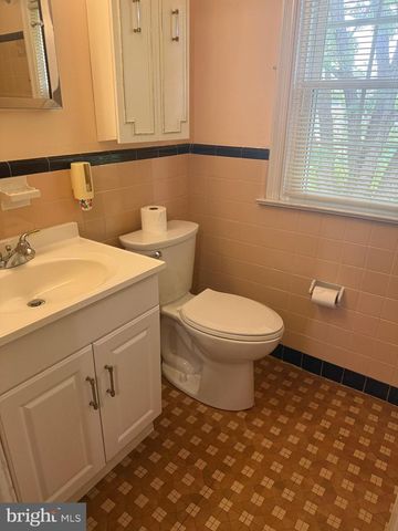 23 W WOODLAND AVE, Springfield, PA 19064