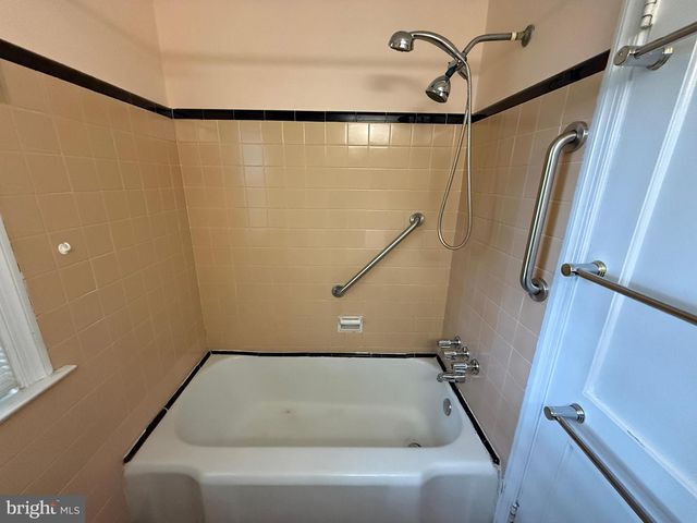 23 W WOODLAND AVE, Springfield, PA 19064