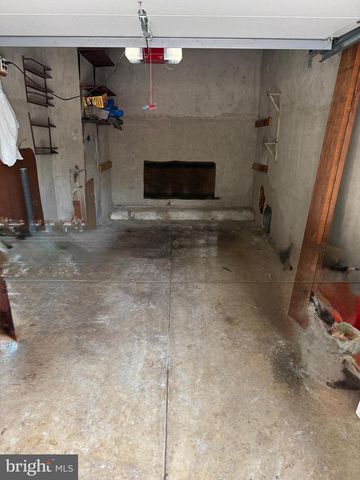 23 W WOODLAND AVE, Springfield, PA 19064
