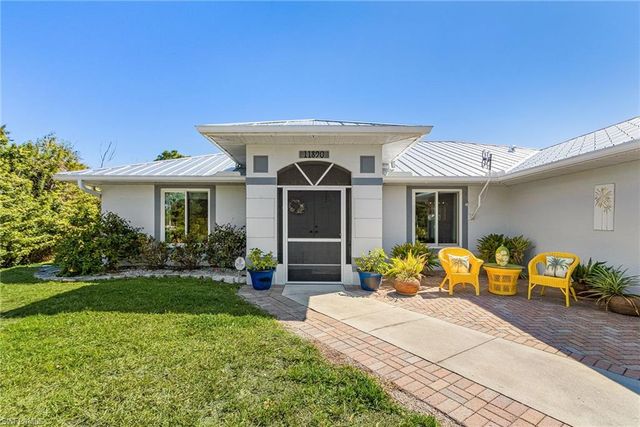 11890 Oscoda CT, Bokeelia, FL 33922