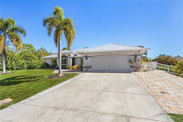 11890 Oscoda CT, Bokeelia, FL 33922