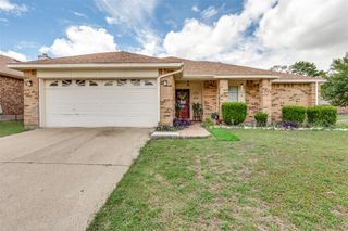 8300 Ohara Lane, Fort Worth, TX 76123